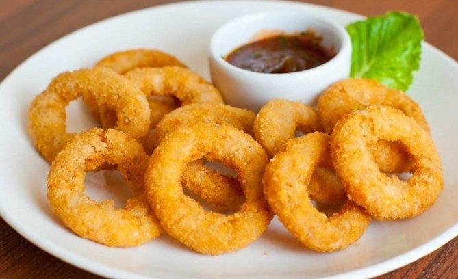 Луковые кольца в кляре Луковые кольца в кляре